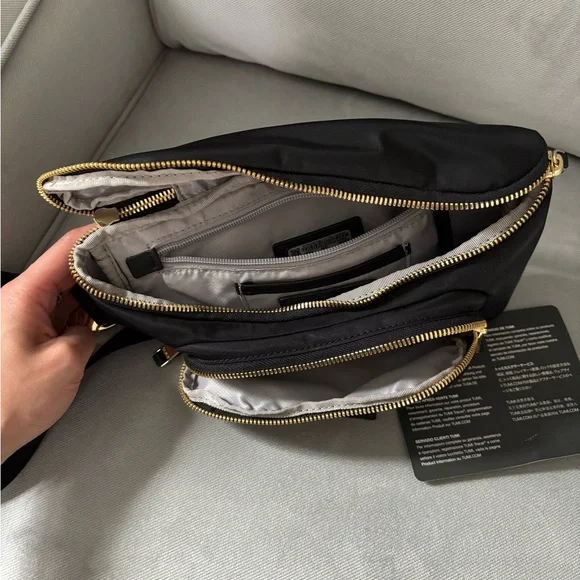 Authentic TUMI Madison Hip Bag NWT - Picture 9 of 9